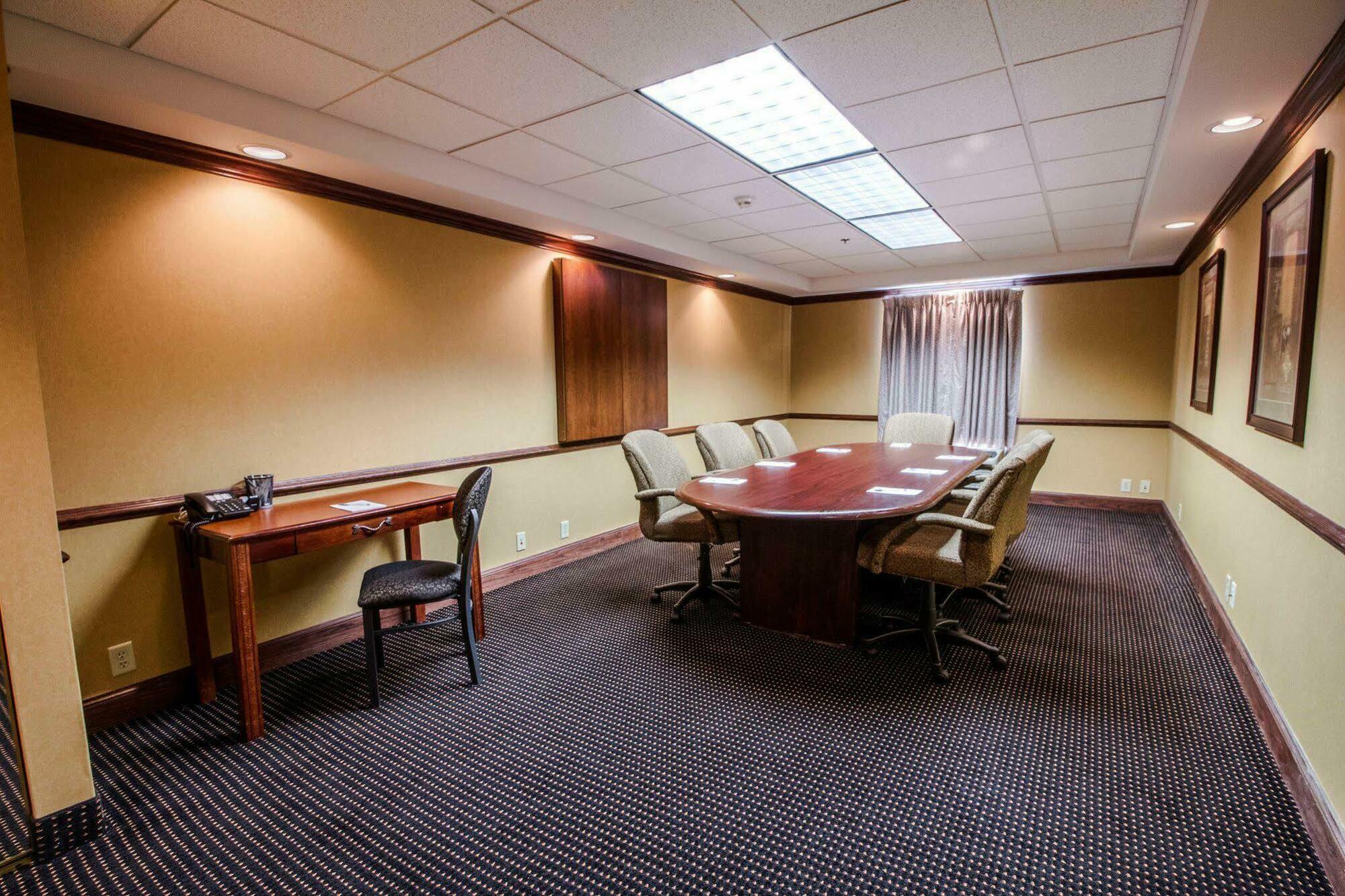 Hampton By Hilton Oklahoma City I-40 East- Tinker Afb Midwest City Dış mekan fotoğraf