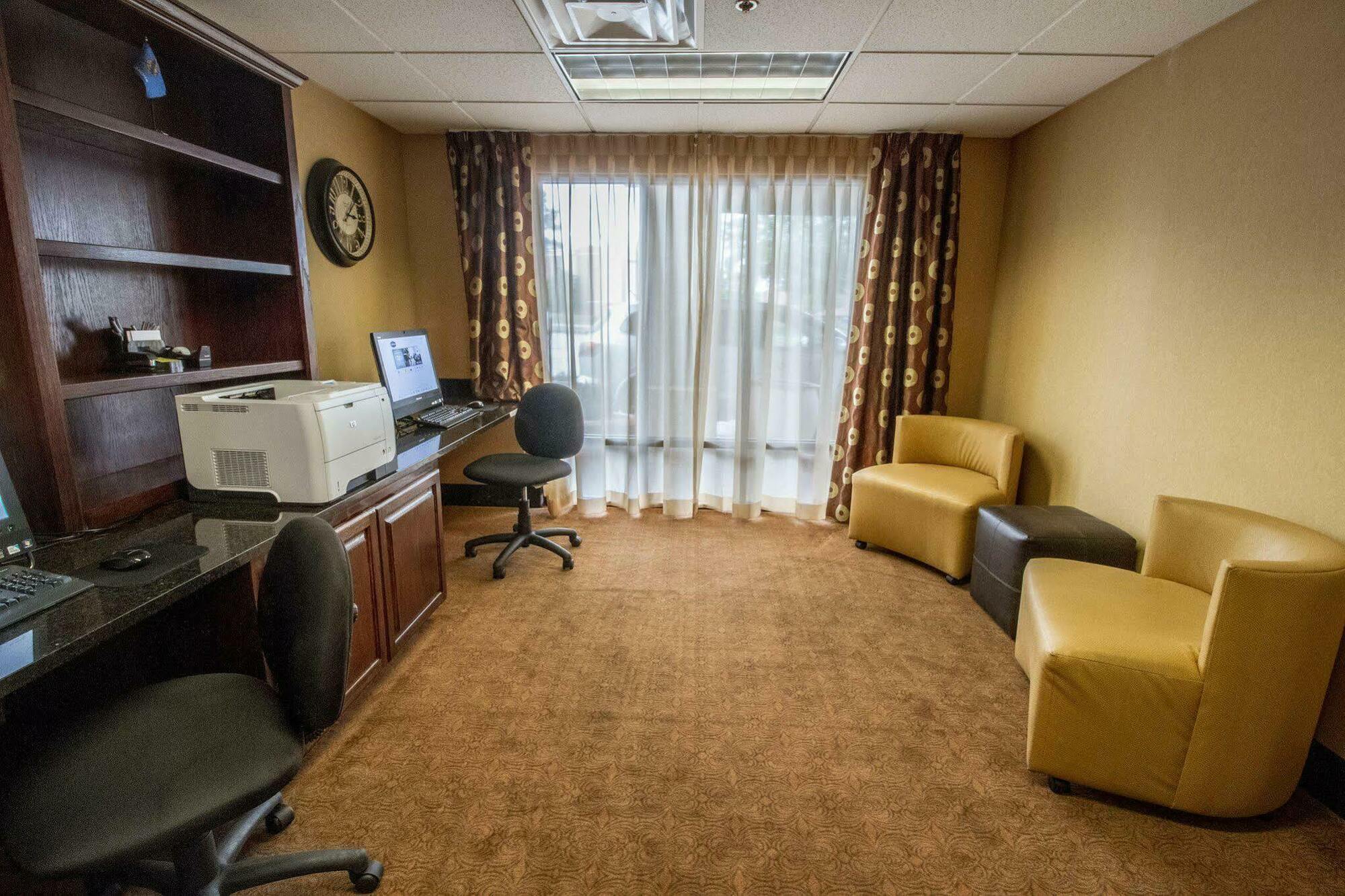 Hampton By Hilton Oklahoma City I-40 East- Tinker Afb Midwest City Dış mekan fotoğraf
